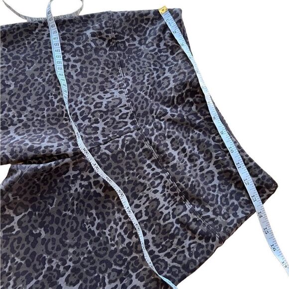 Casablanca leopard cropped leggings, size small - Picture 8 of 10
